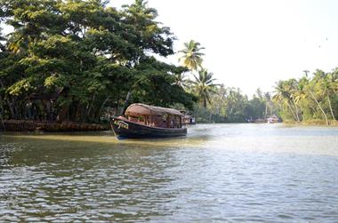 Poovar, Backwater Cruise,_DSC_8731_H600